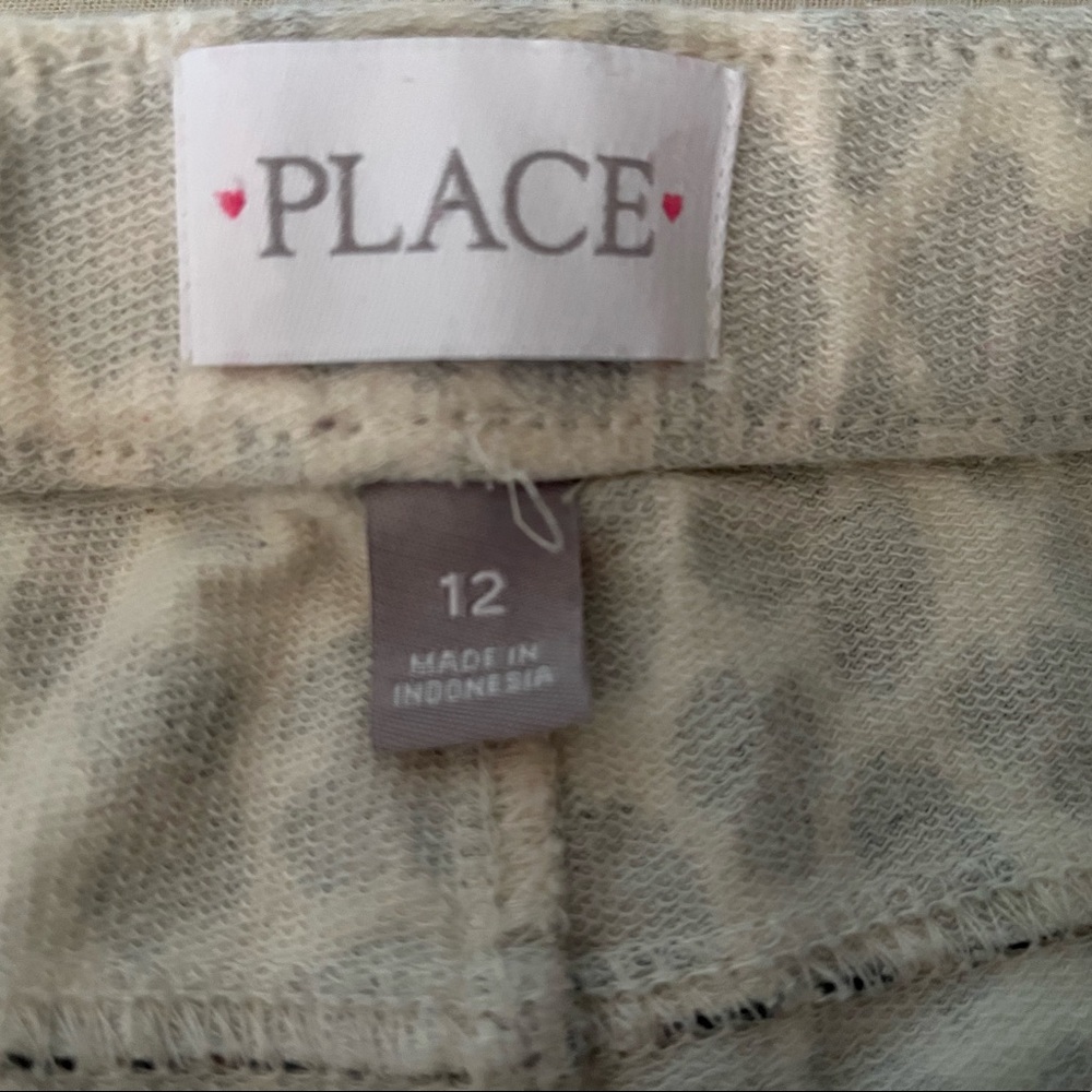 CHILDREN’S PLACE ANIMAL PRINT JEANS GIRLS Sz 12 - Picture 3 of 3